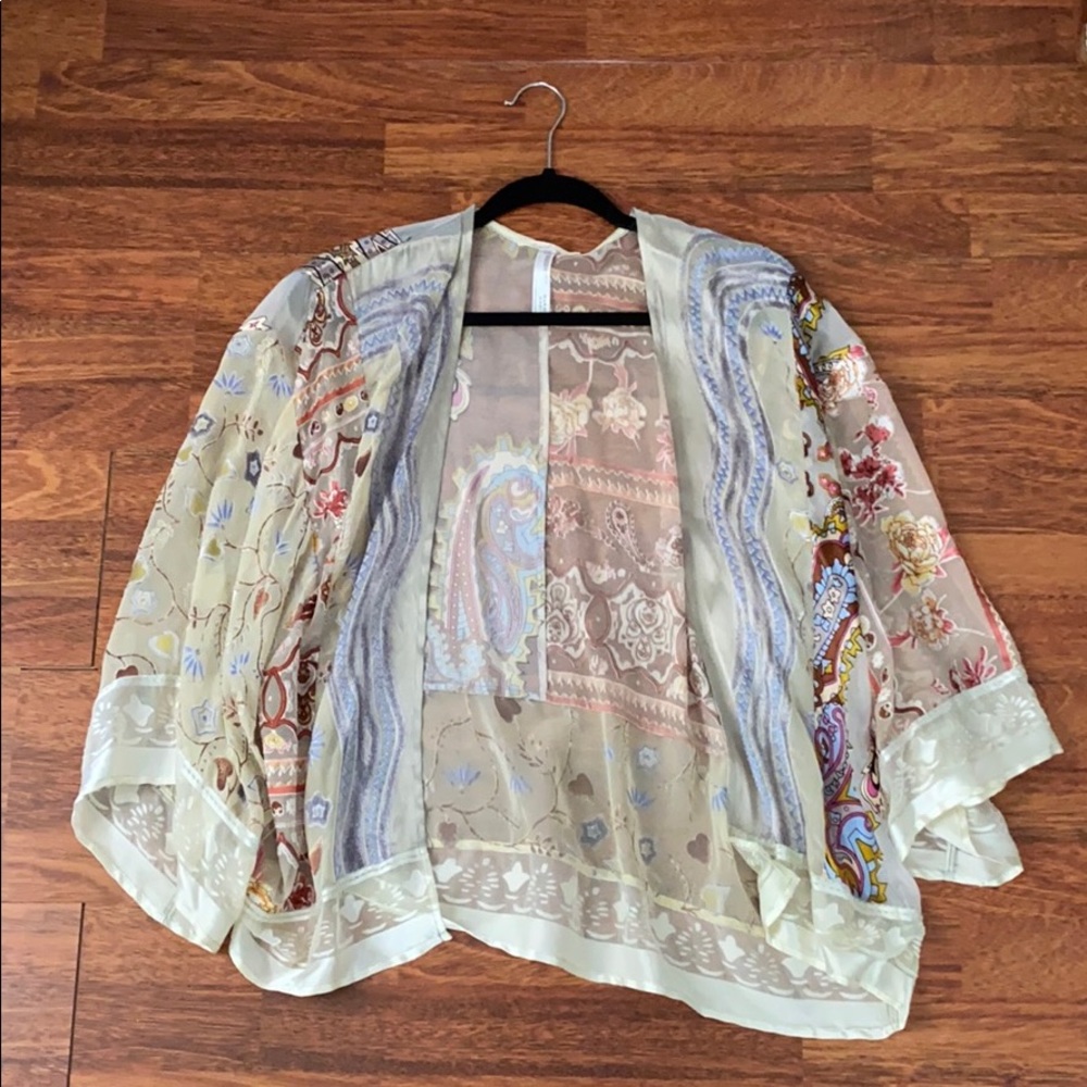 ANTHROPOLOGIE Bohemian Kimono Satin